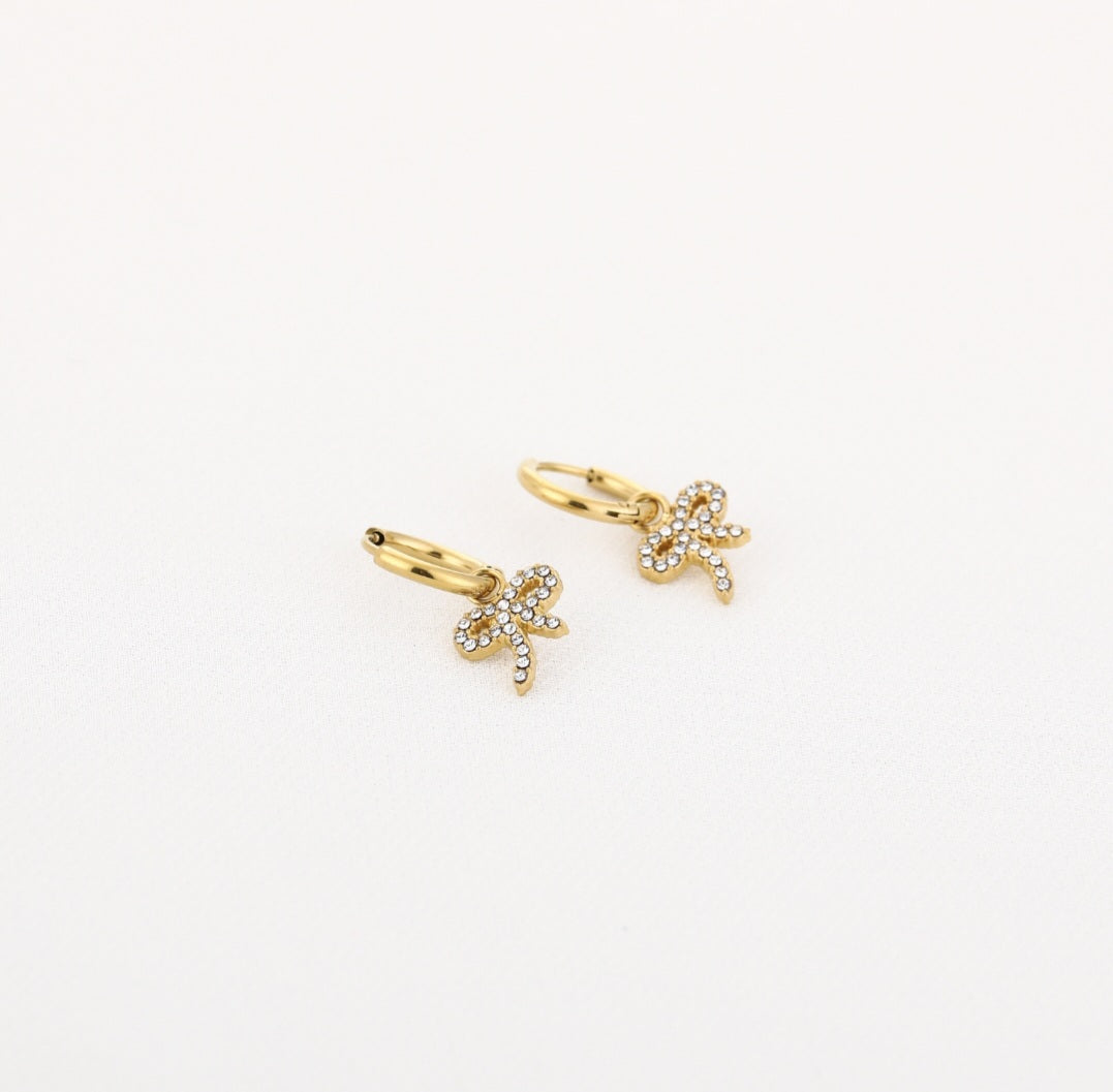 Strikjes hangers met diamantjes