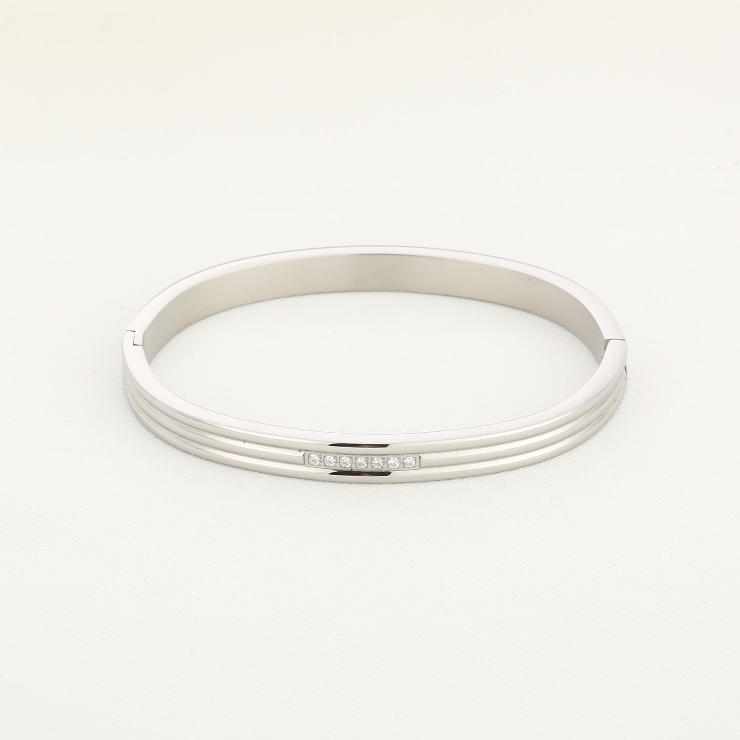 Basic bangle met steentjes